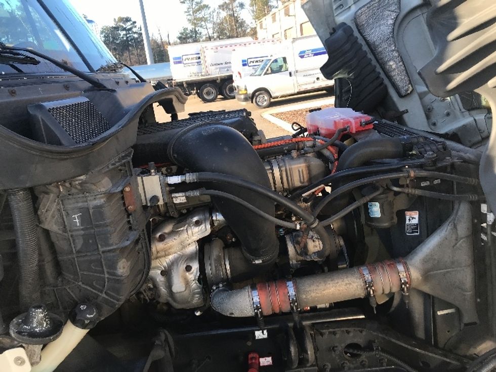 Day Cab Tractor-Heavy Duty Tractors-Freightliner-2017-Cascadia 12564ST-Prince George-VA-448,293\n\t\tmiles-$ 26,500 - Image 14