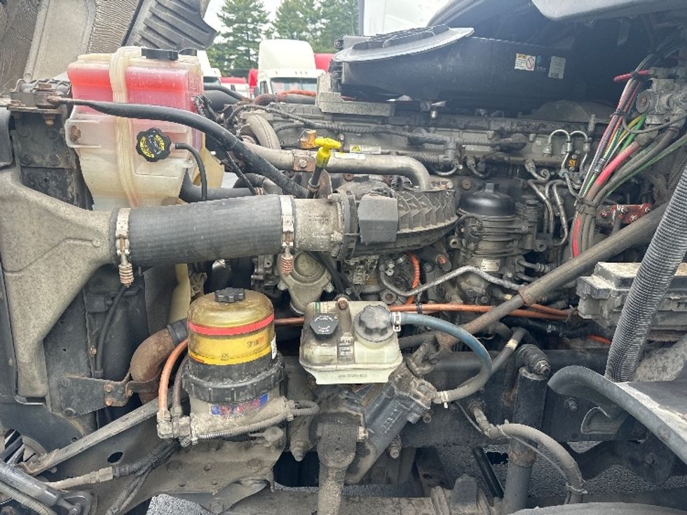 Day Cab Tractor-Heavy Duty Tractors-Freightliner-2017-Cascadia 12564ST-South Plainfield-NJ-436,041\n\t\tmiles-$ 38,500 - Image 16