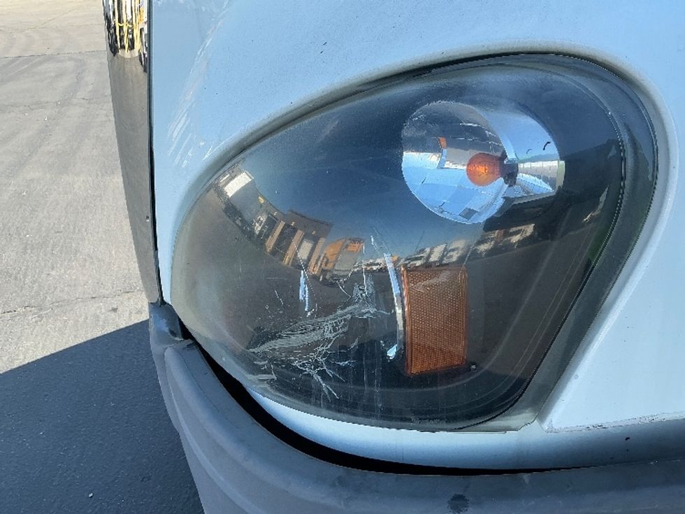 Day Cab Tractor-Heavy Duty Tractors-Freightliner-2017-Cascadia 12564ST-Stockton-CA-485,777\n\t\tmiles-$ 32,500 - Image 17