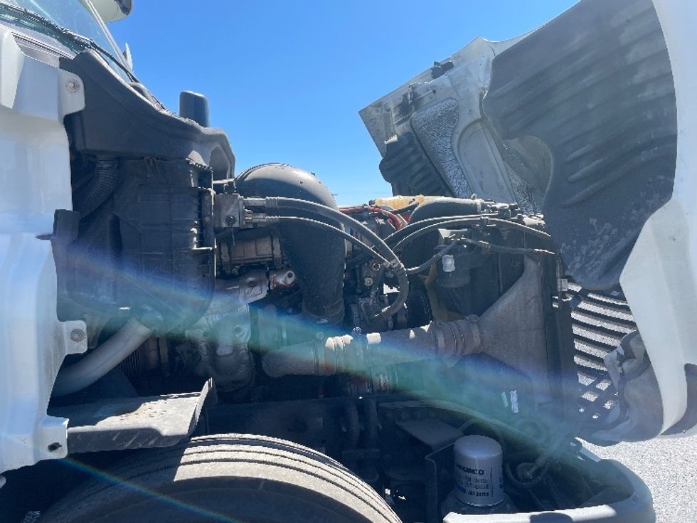 Day Cab Tractor-Heavy Duty Tractors-Freightliner-2017-Cascadia 12564ST-Tacoma-WA-316,175\n\t\tmiles-$ 51,500 - Image 15