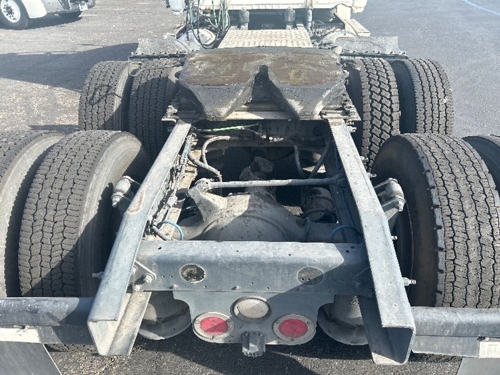 Day Cab Tractor-Heavy Duty Tractors-Freightliner-2017-Cascadia 12564ST-Torrance-CA-565,278\n\t\tmiles-$ 26,750 - Image 7