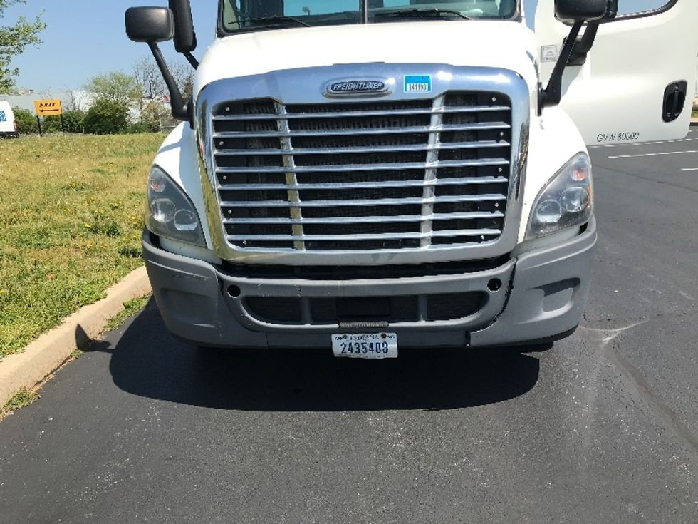 Day Cab Tractor-Heavy Duty Tractors-Freightliner-2017-Cascadia 12564ST-White Deer-PA-441,813\n\t\tmiles-$ 29,500 - Image 20