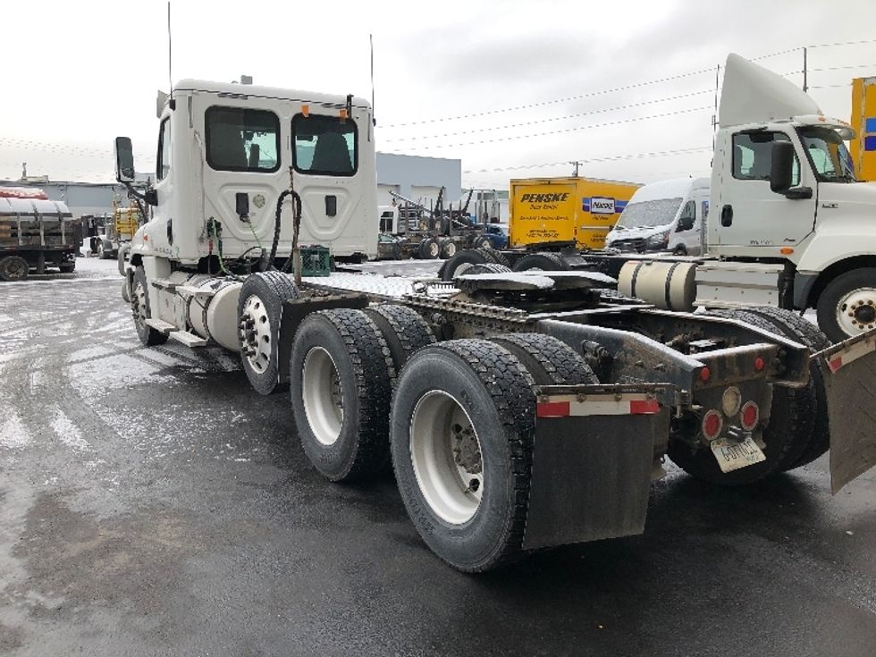 Day Cab Tractor-Heavy Duty Tractors-Freightliner-2017-Cascadia 12584ST-Spokane Valley-WA-500,930\n\t\tmiles-$ 56,500 - Image 5