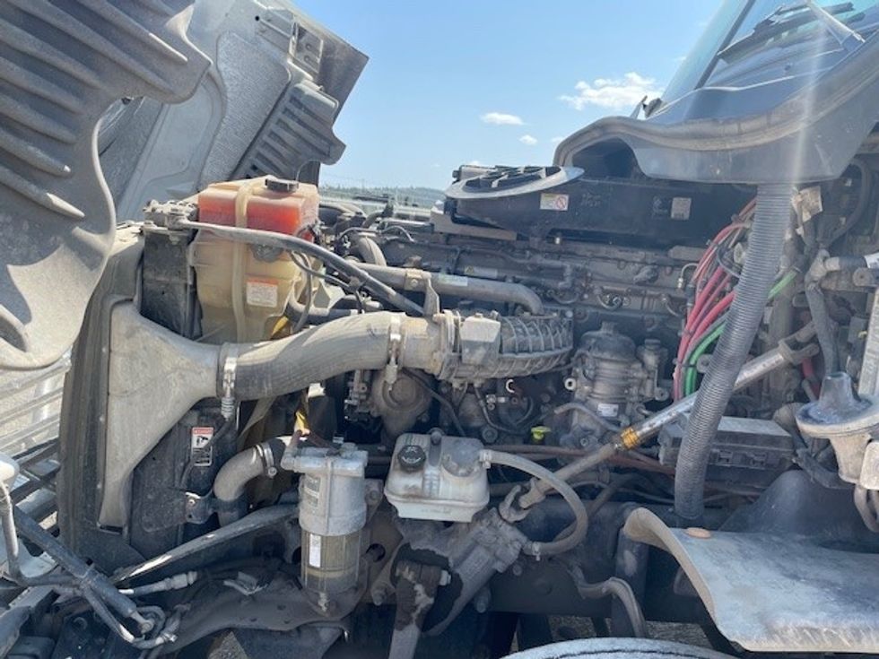 Day Cab Tractor-Heavy Duty Tractors-Freightliner-2017-Cascadia 12584ST-Spokane Valley-WA-560,373\n\t\tmiles-$ 53,000 - Image 14