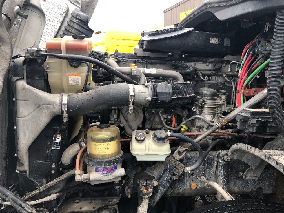 Day Cab Tractor-Heavy Duty Tractors-Freightliner-2017-Cascadia 12584ST-Spokane Valley-WA-577,832\n\t\tmiles-$ 51,500 - Image 16