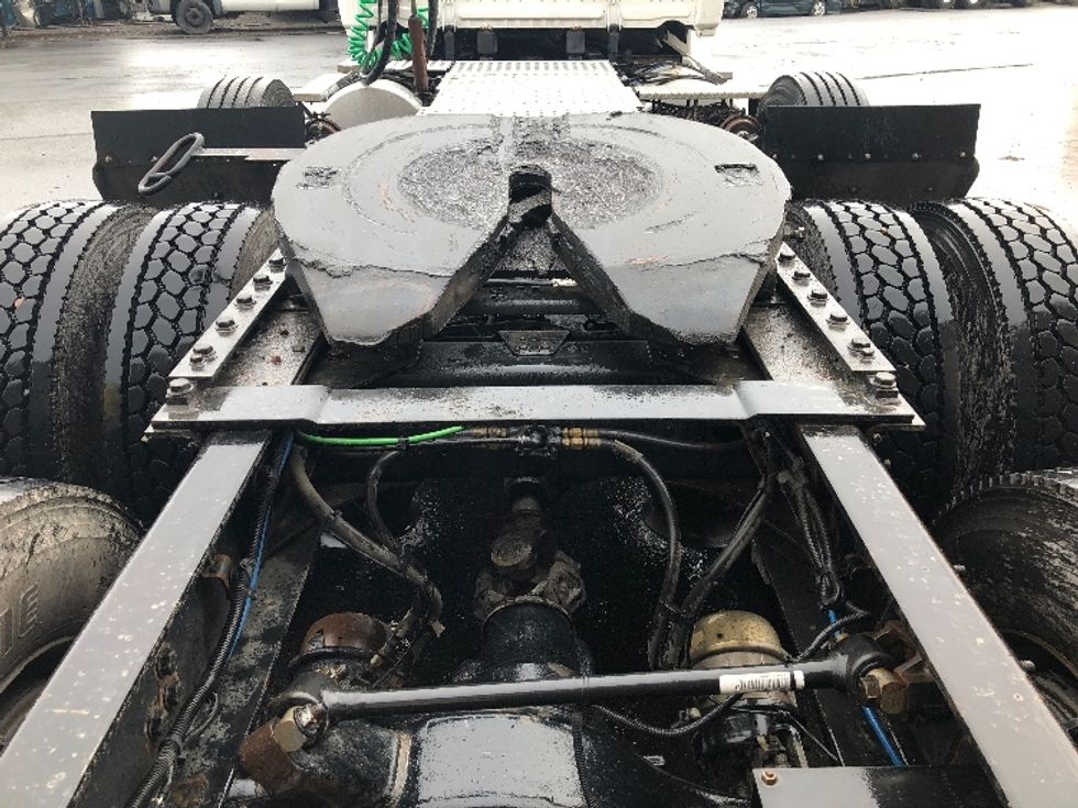 Day Cab Tractor-Heavy Duty Tractors-Freightliner-2017-Cascadia 12584ST-Spokane Valley-WA-577,832\n\t\tmiles-$ 51,500 - Image 6