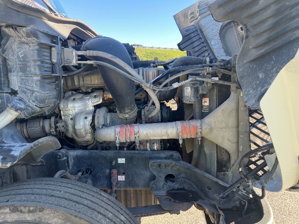 Day Cab Tractor-Heavy Duty Tractors-Freightliner-2017-Cascadia 12584ST-Torrance-CA-79,088\n\t\tmiles-$ 68,000 - Image 15