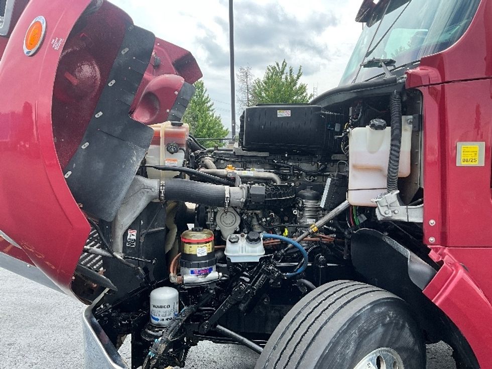 Day Cab Tractor-Heavy Duty Tractors-Freightliner-2017-CORONADO-Cambridge-ON-247,653\n\t\tkm-$ 65,500 - Image 16