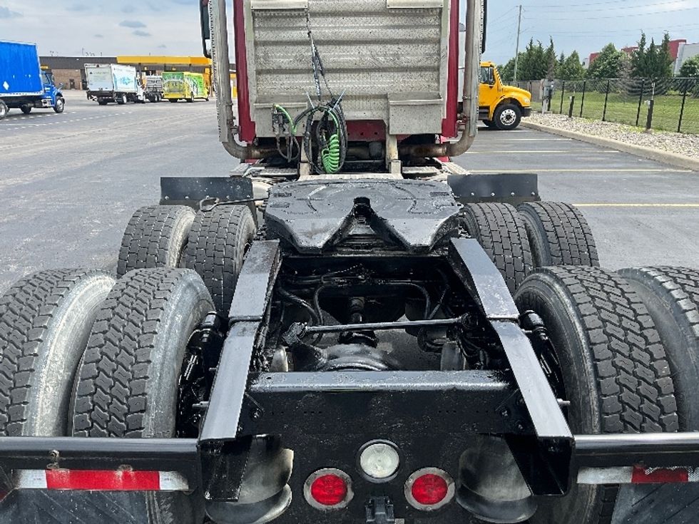 Day Cab Tractor-Heavy Duty Tractors-Freightliner-2017-CORONADO-Cambridge-ON-247,653\n\t\tkm-$ 65,500 - Image 6