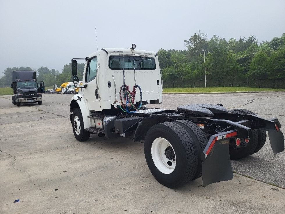 Day Cab Tractor-Heavy Duty Tractors-Freightliner-2017-M2-Cookeville-TN-223,195\n\t\tmiles-$ 46,000 - Image 5