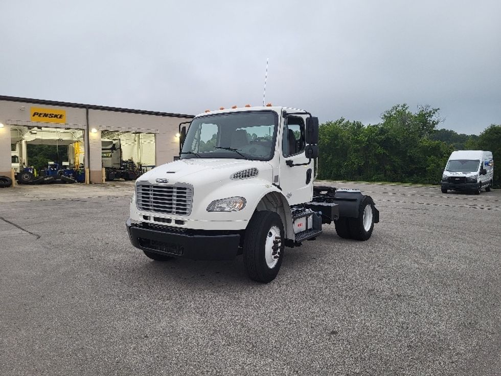 Day Cab Tractor-Heavy Duty Tractors-Freightliner-2017-M2-Morristown-TN-179,697\n\t\tmiles-$ 48,500 - Image 3