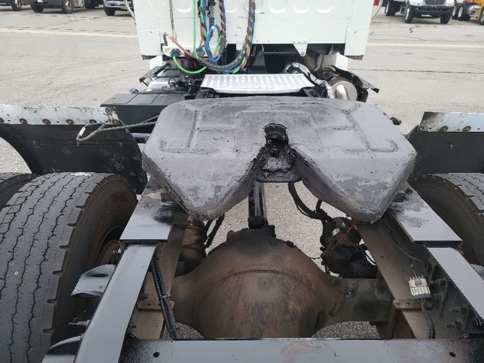 Day Cab Tractor-Heavy Duty Tractors-Freightliner-2017-M2-Morristown-TN-179,697\n\t\tmiles-$ 48,500 - Image 6