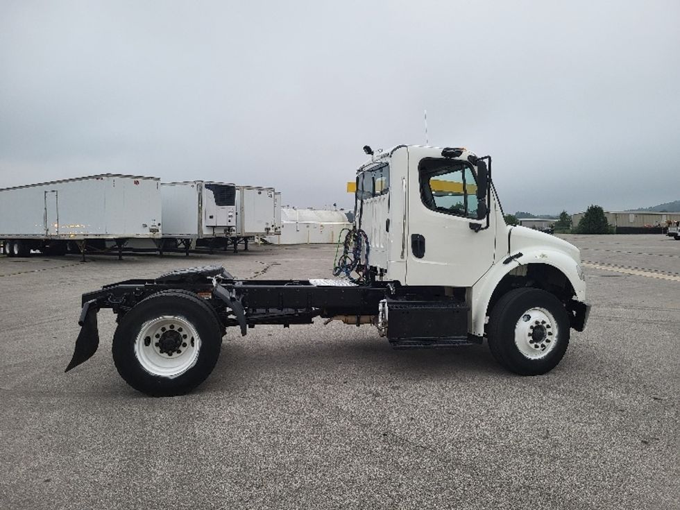 Day Cab Tractor-Heavy Duty Tractors-Freightliner-2017-M2-Morristown-TN-179,697\n\t\tmiles-$ 48,500 - Image 8