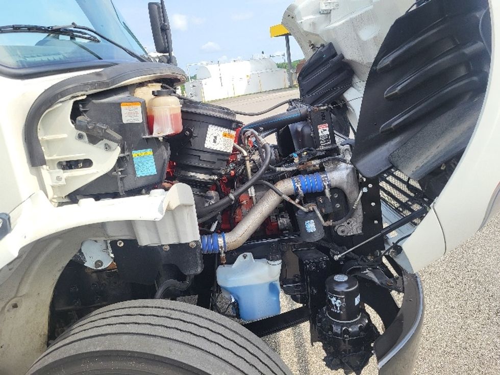 Day Cab Tractor-Heavy Duty Tractors-Freightliner-2017-M2-Morristown-TN-192,096\n\t\tmiles-$ 47,750 - Image 15