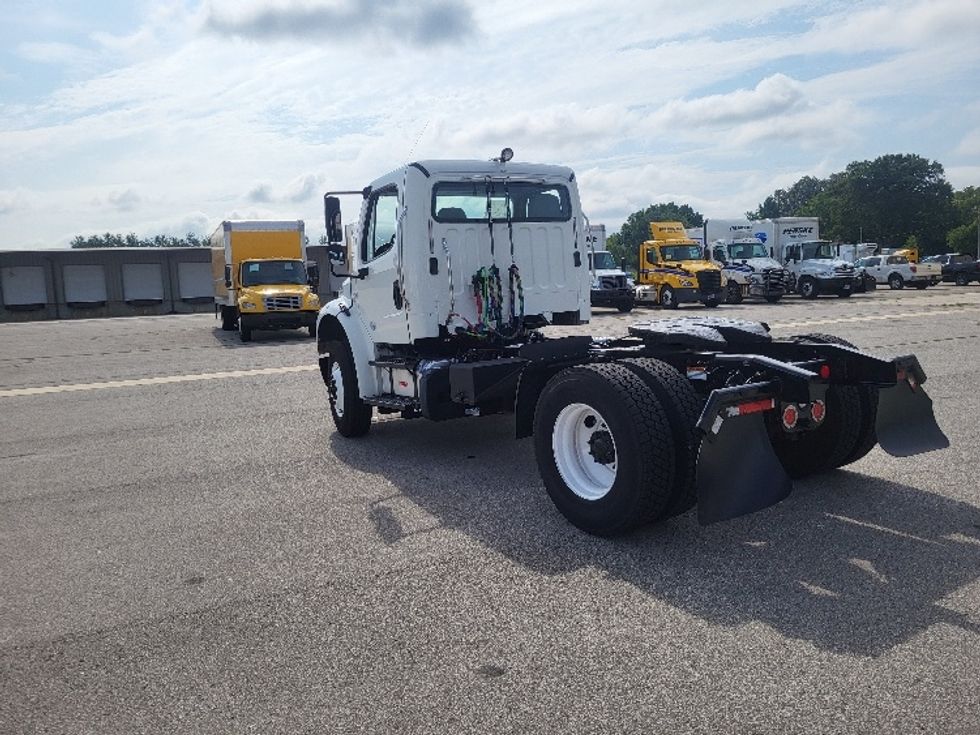 Day Cab Tractor-Heavy Duty Tractors-Freightliner-2017-M2-Morristown-TN-192,096\n\t\tmiles-$ 47,750 - Image 5