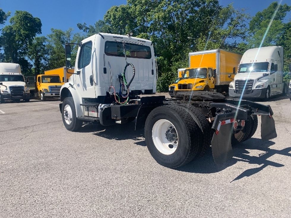 Day Cab Tractor-Heavy Duty Tractors-Freightliner-2017-M2-Nashville (Mount Juliet)-TN-152,707\n\t\tmiles-$ 49,000 - Image 5