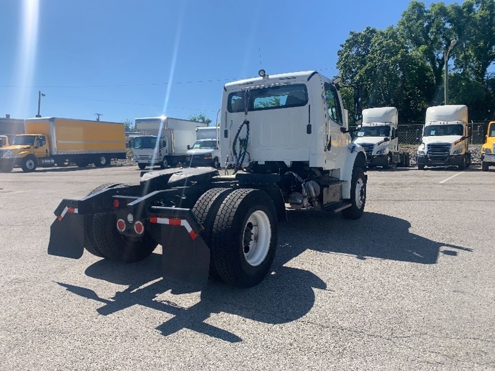 Day Cab Tractor-Heavy Duty Tractors-Freightliner-2017-M2-Nashville (Mount Juliet)-TN-152,707\n\t\tmiles-$ 49,000 - Image 7