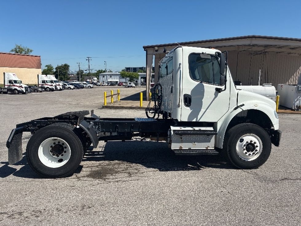 Day Cab Tractor-Heavy Duty Tractors-Freightliner-2017-M2-Nashville (Mount Juliet)-TN-197,543\n\t\tmiles-$ 46,250 - Image 8