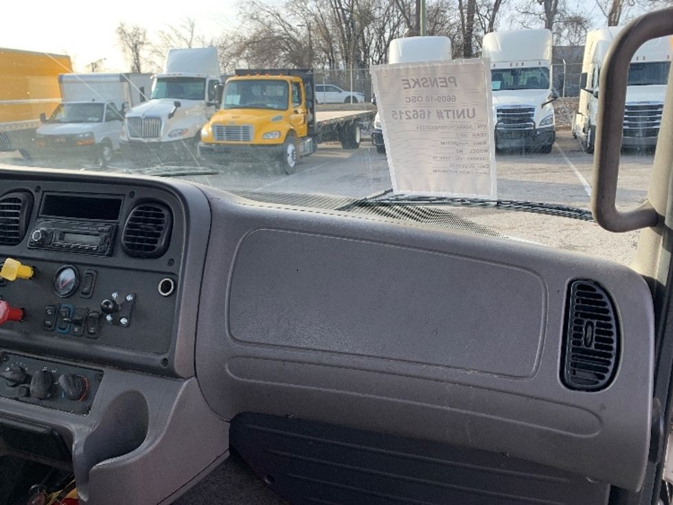 Day Cab Tractor-Heavy Duty Tractors-Freightliner-2017-M2-Nashville (Mount Juliet)-TN-204,917\n\t\tmiles-$ 46,000 - Image 13