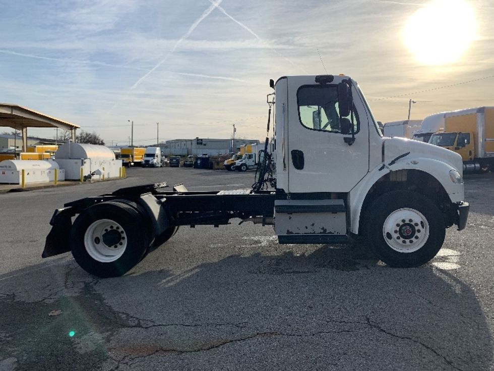 Day Cab Tractor-Heavy Duty Tractors-Freightliner-2017-M2-Nashville (Mount Juliet)-TN-204,917\n\t\tmiles-$ 46,000 - Image 8