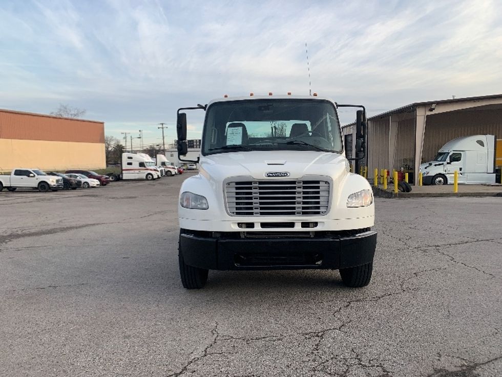 Day Cab Tractor-Heavy Duty Tractors-Freightliner-2017-M2-Nashville (Mount Juliet)-TN-227,395\n\t\tmiles-$ 44,750 - Image 2