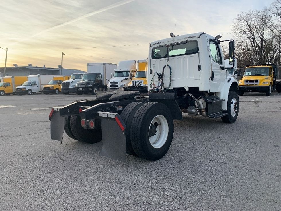 Day Cab Tractor-Heavy Duty Tractors-Freightliner-2017-M2-Nashville (Mount Juliet)-TN-227,395\n\t\tmiles-$ 44,750 - Image 7