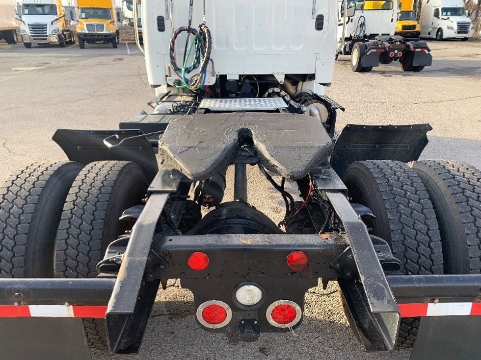 Day Cab Tractor-Heavy Duty Tractors-Freightliner-2017-M2-Nashville (Mount Juliet)-TN-255,000\n\t\tmiles-$ 43,250 - Image 6