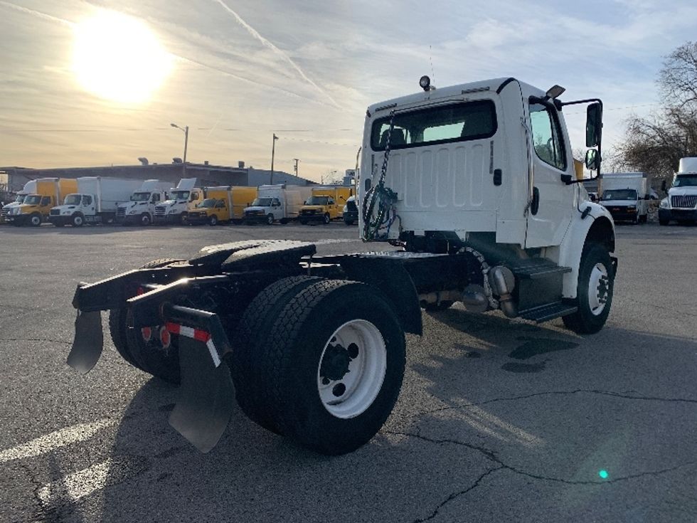 Day Cab Tractor-Heavy Duty Tractors-Freightliner-2017-M2-Nashville (Mount Juliet)-TN-255,000\n\t\tmiles-$ 43,250 - Image 7