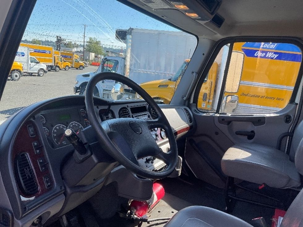 Day Cab Tractor-Heavy Duty Tractors-Freightliner-2017-M2-Tacoma-WA-129,992\n\t\tmiles-$ 52,250 - Image 10