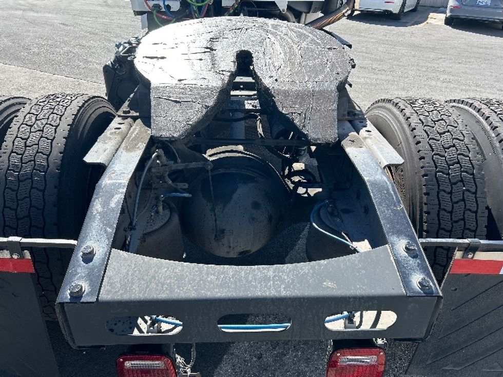 Day Cab Tractor-Heavy Duty Tractors-Freightliner-2017-M2-Torrance-CA-160,741\n\t\tmiles-$ 46,500 - Image 6
