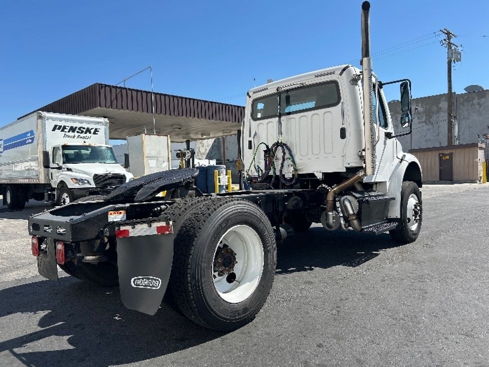 Day Cab Tractor-Heavy Duty Tractors-Freightliner-2017-M2-Torrance-CA-272,409\n\t\tmiles-$ 43,250 - Image 7