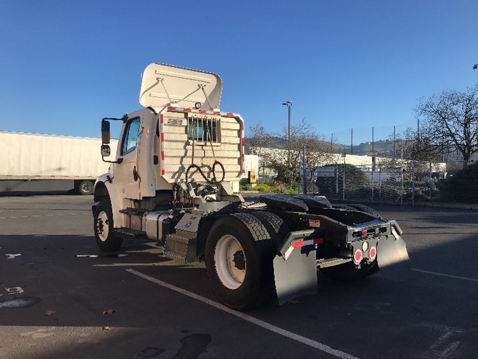 Day Cab Tractor-Heavy Duty Tractors-Freightliner-2017-M2-West Sacramento-CA-158,638\n\t\tmiles-$ 51,250 - Image 4