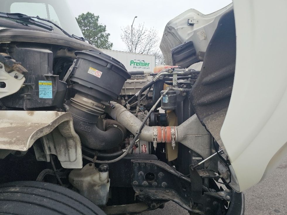 Day Cab Tractor-Heavy Duty Tractors-Freightliner-2017-M211242S-Kansas City-MO-106,952\n\t\tmiles-$ 26,000 - Image 15