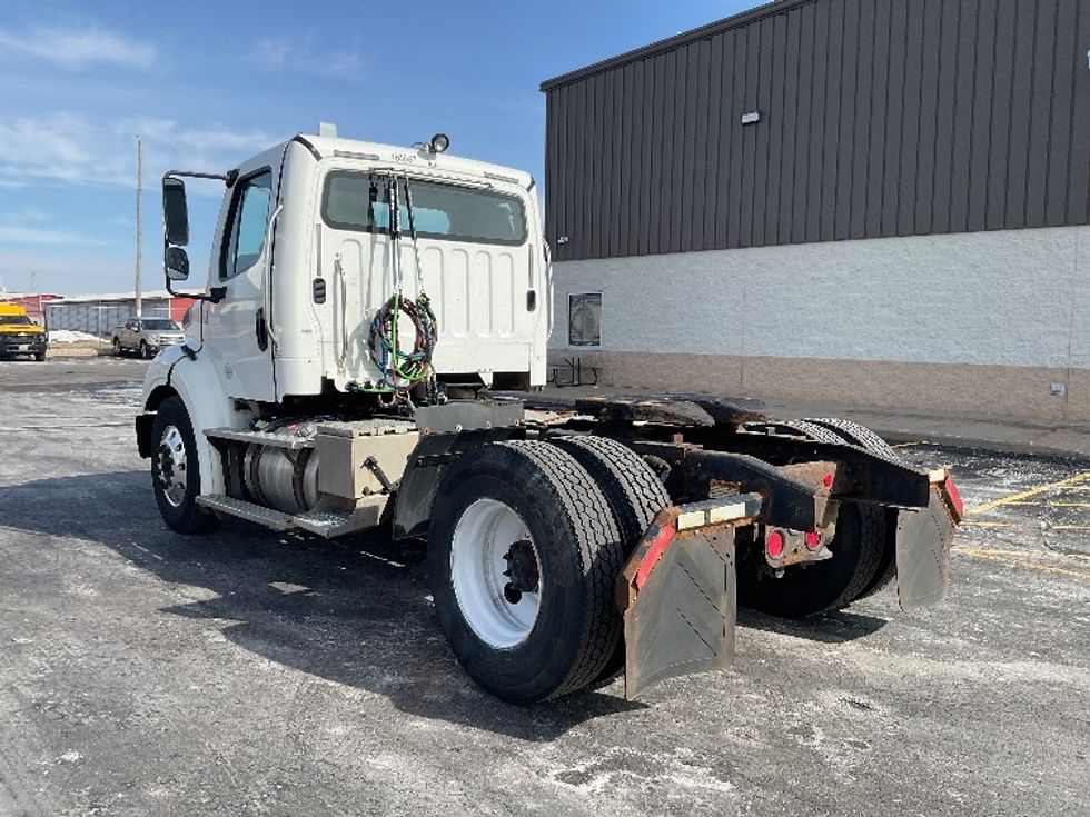 Day Cab Tractor-Heavy Duty Tractors-Freightliner-2017-M211242S-Neenah-WI-183,439\n\t\tmiles-$ 26,250 - Image 5