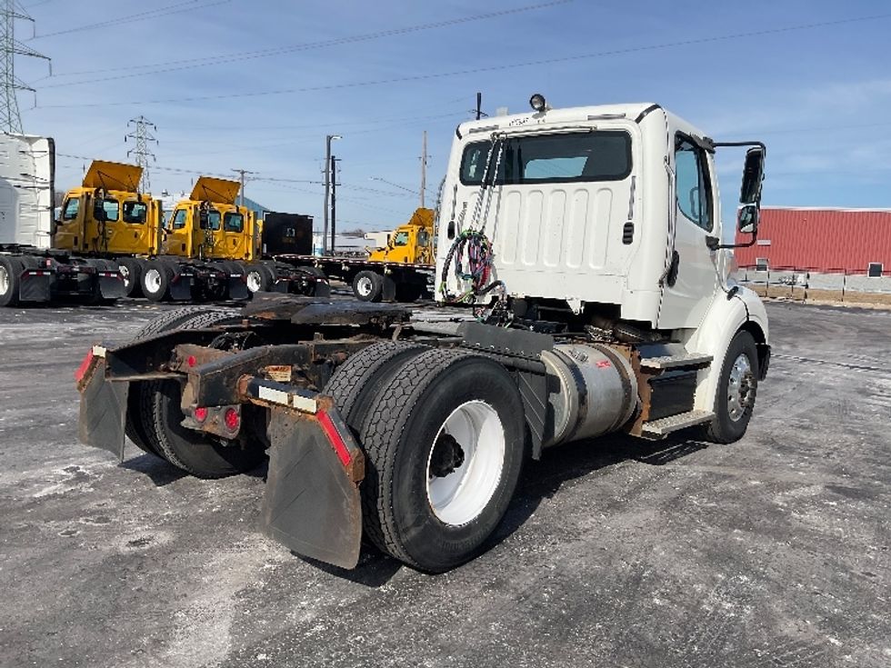 Day Cab Tractor-Heavy Duty Tractors-Freightliner-2017-M211242S-Neenah-WI-183,439\n\t\tmiles-$ 26,250 - Image 7