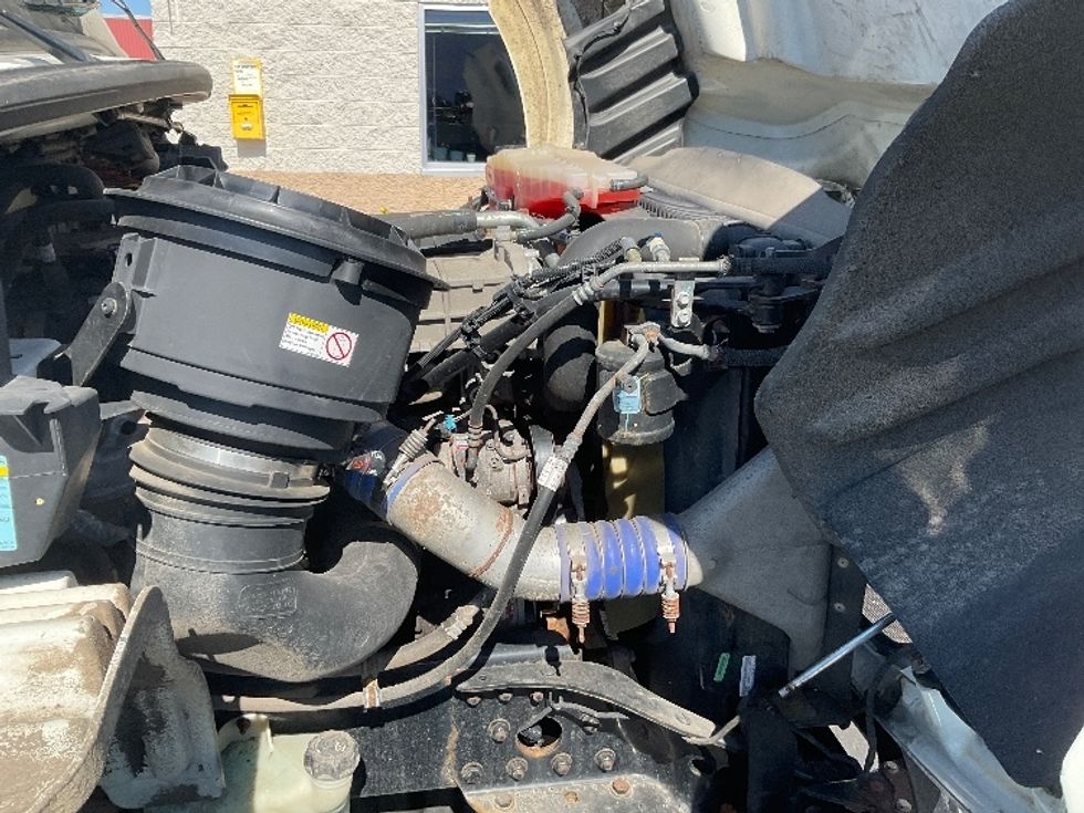 Day Cab Tractor-Heavy Duty Tractors-Freightliner-2017-M211242S-Neenah-WI-231,207\n\t\tmiles-$ 25,250 - Image 15