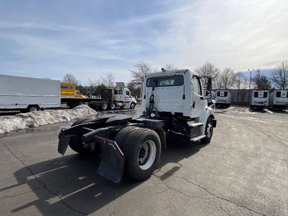 Day Cab Tractor-Heavy Duty Tractors-Freightliner-2017-M211242S-Sterling-VA-140,805\n\t\tmiles-$ 14,000 - Image 7