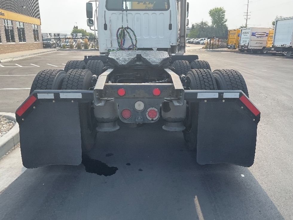 Day Cab Tractor-Heavy Duty Tractors-Freightliner-2017-M211264S-Boise-ID-182,197\n\t\tmiles-$ 22,500 - Image 6