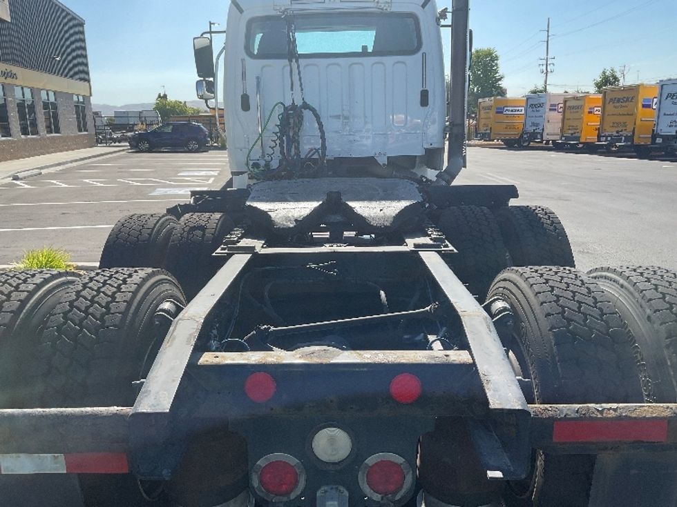 Day Cab Tractor-Heavy Duty Tractors-Freightliner-2017-M211264S-Boise-ID-237,937\n\t\tmiles-$ 22,500 - Image 6