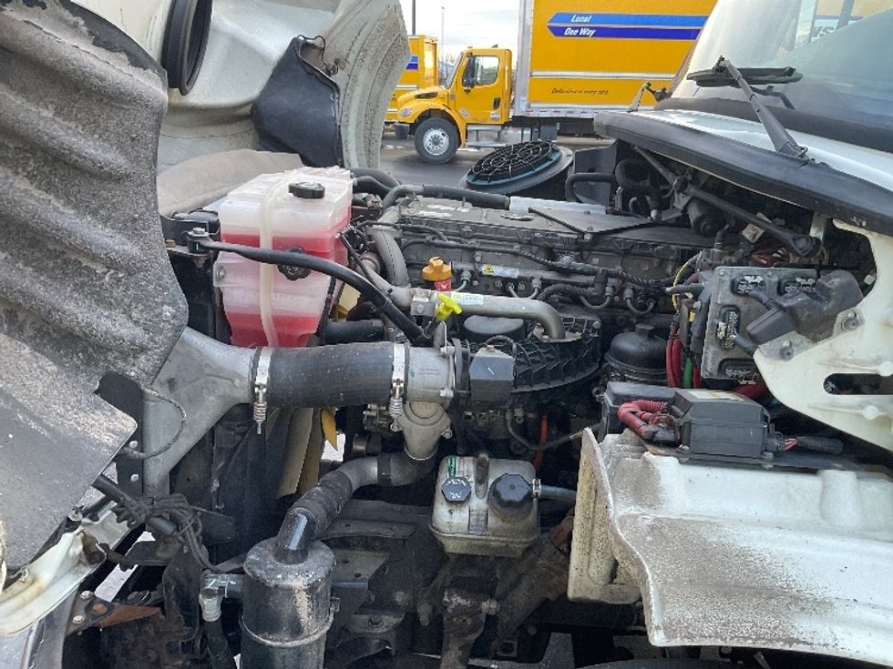 Day Cab Tractor-Heavy Duty Tractors-Freightliner-2017-M211264S-Neenah-WI-144,457\n\t\tmiles-$ 29,000 - Image 16