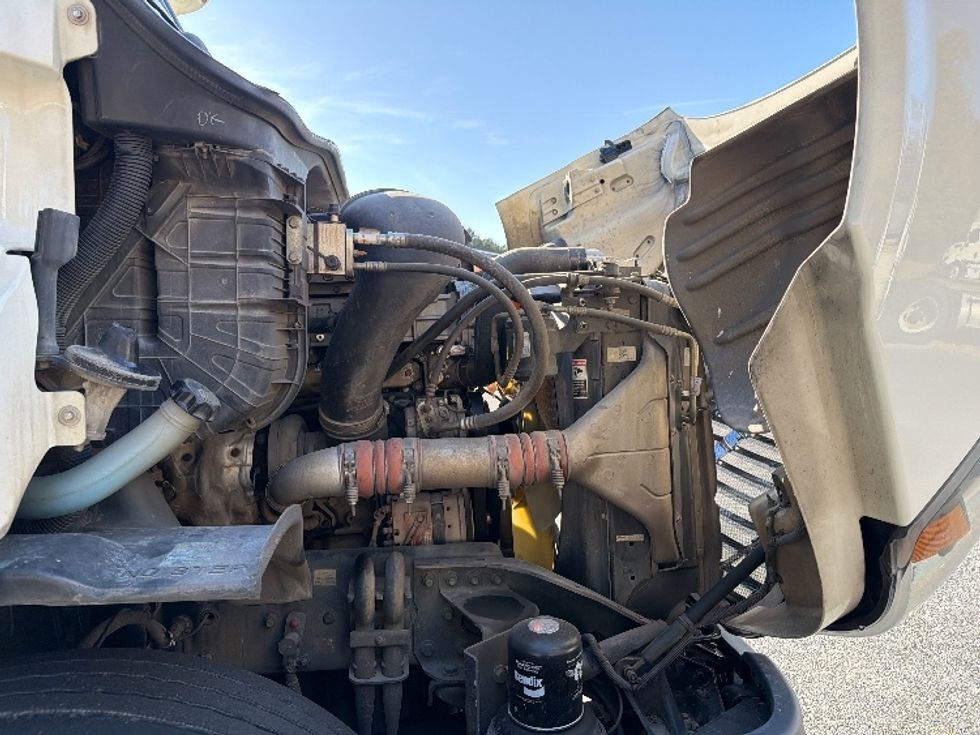 Day Cab Tractor-Heavy Duty Tractors-Freightliner-2018-Cascadia 11342ST-Atlanta-GA-670,380\n\t\tmiles-$ 15,000 - Image 15