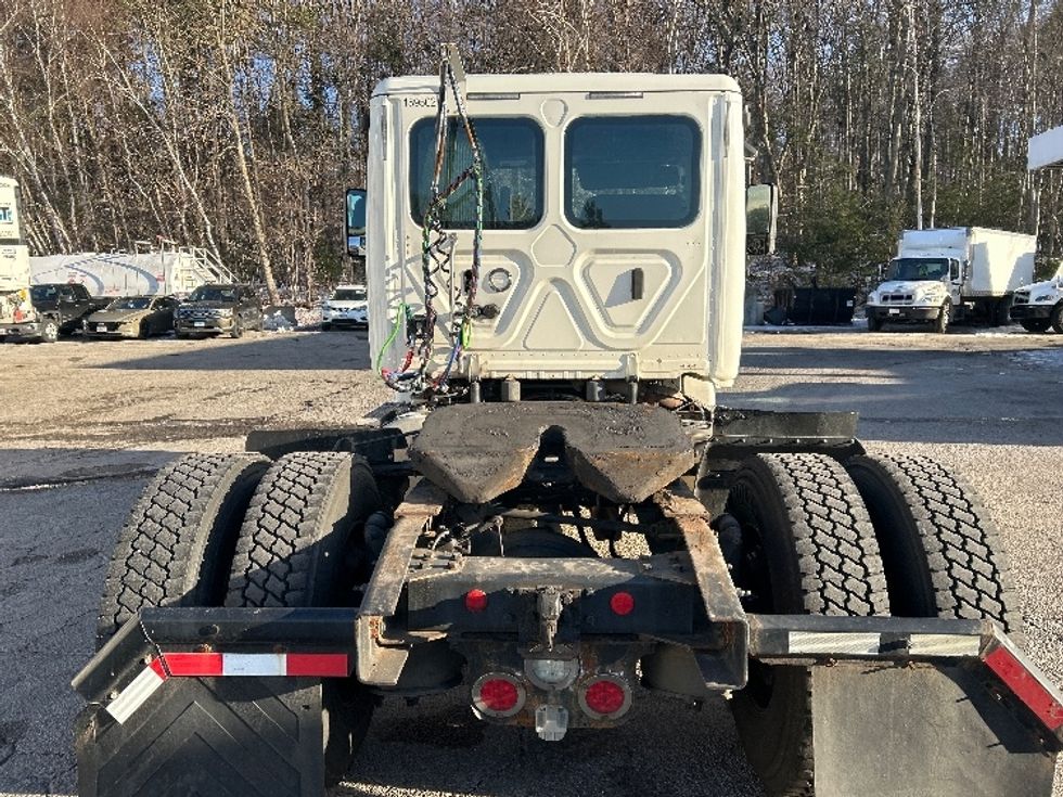 Day Cab Tractor-Heavy Duty Tractors-Freightliner-2018-Cascadia 11342ST-Auburn-MA-277,513\n\t\tmiles-$ 25,500 - Image 6