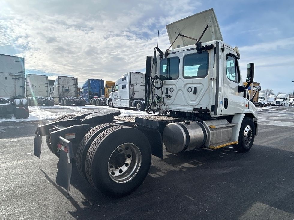 Day Cab Tractor-Heavy Duty Tractors-Freightliner-2018-Cascadia 11342ST-East Chicago-IN-461,671\n\t\tmiles-$ 20,750 - Image 7