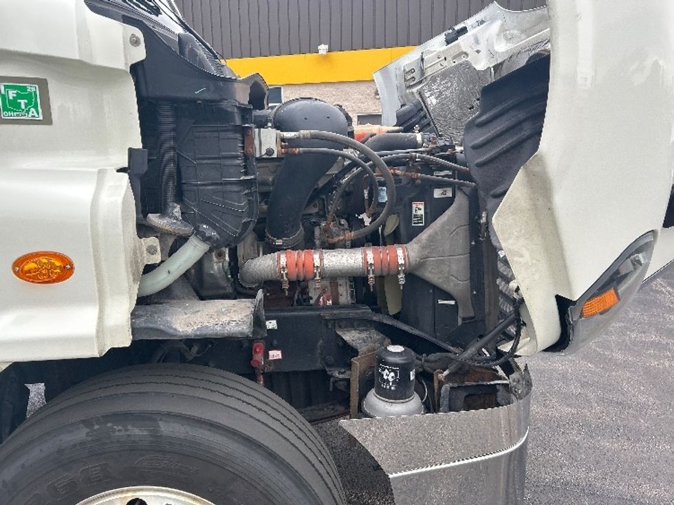 Day Cab Tractor-Heavy Duty Tractors-Freightliner-2018-Cascadia 11342ST-La Porte-IN-476,984\n\t\tmiles-$ 25,500 - Image 15