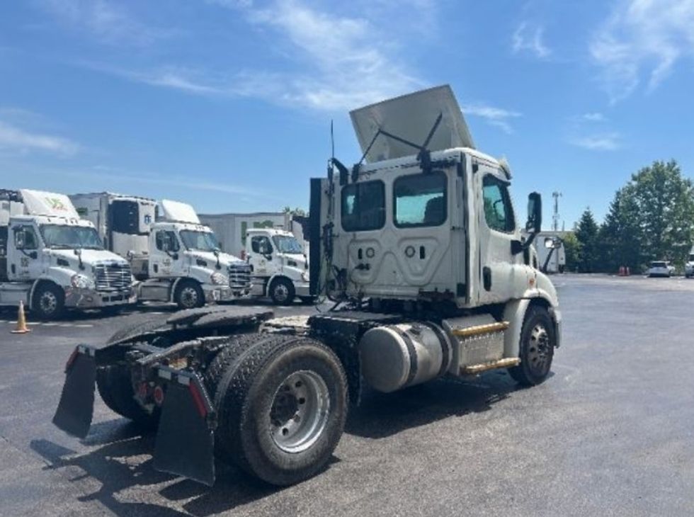 Day Cab Tractor-Heavy Duty Tractors-Freightliner-2018-Cascadia 11342ST-Louisville-KY-549,273\n\t\tmiles-$ 21,250 - Image 7