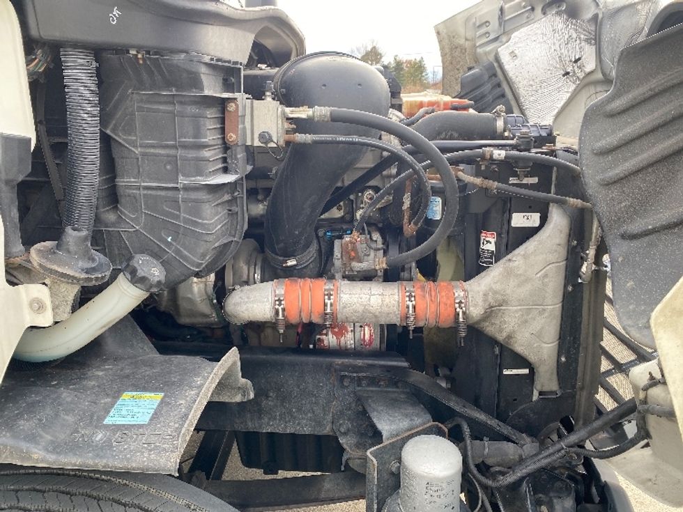 Day Cab Tractor-Heavy Duty Tractors-Freightliner-2018-Cascadia 11342ST-Parkersburg-WV-262,025\n\t\tmiles-$ 34,000 - Image 15