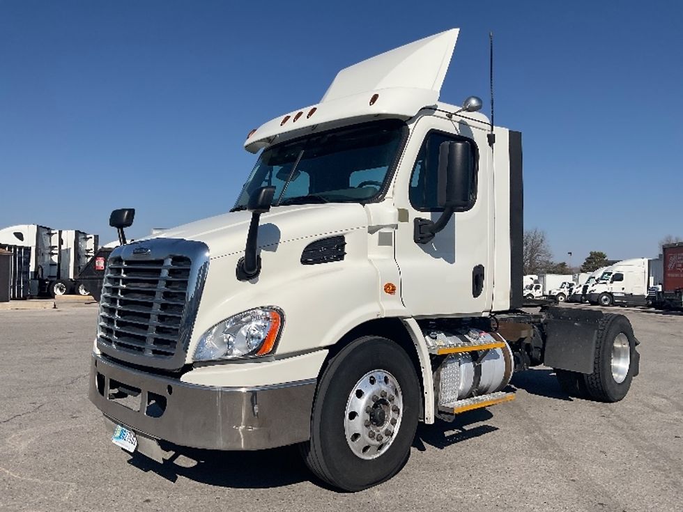 Day Cab Tractor-Heavy Duty Tractors-Freightliner-2018-Cascadia 11342ST-Poplar Bluff-MO-410,304\n\t\tmiles-$ 27,250 - Image 3