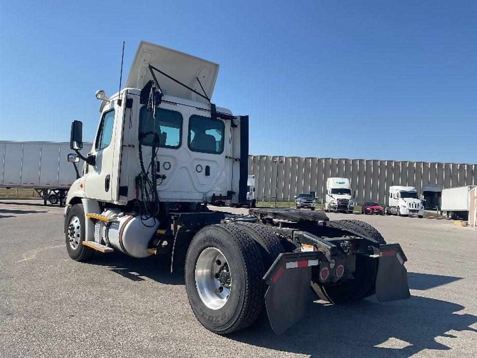 Day Cab Tractor-Heavy Duty Tractors-Freightliner-2018-Cascadia 11342ST-Poplar Bluff-MO-410,304\n\t\tmiles-$ 27,250 - Image 5