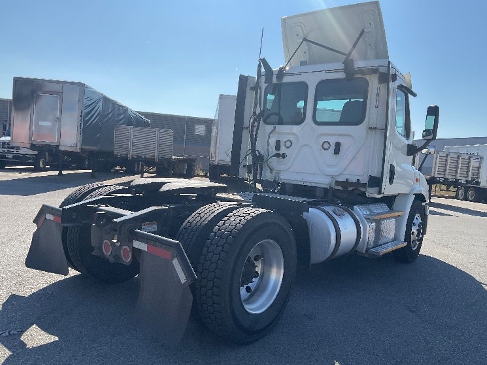 Day Cab Tractor-Heavy Duty Tractors-Freightliner-2018-Cascadia 11342ST-Poplar Bluff-MO-410,304\n\t\tmiles-$ 27,250 - Image 7