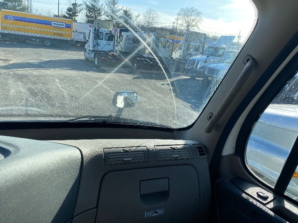 Day Cab Tractor-Heavy Duty Tractors-Freightliner-2018-Cascadia 11342ST-South Plainfield-NJ-363,008\n\t\tmiles-$ 30,500 - Image 13